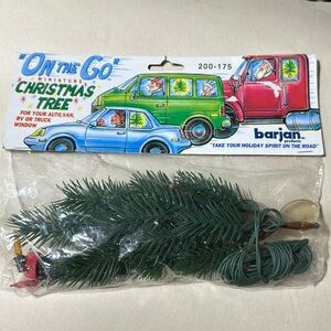 VINTAGE ON THE GO CHRISTMAS TREE FOR CAR NIP